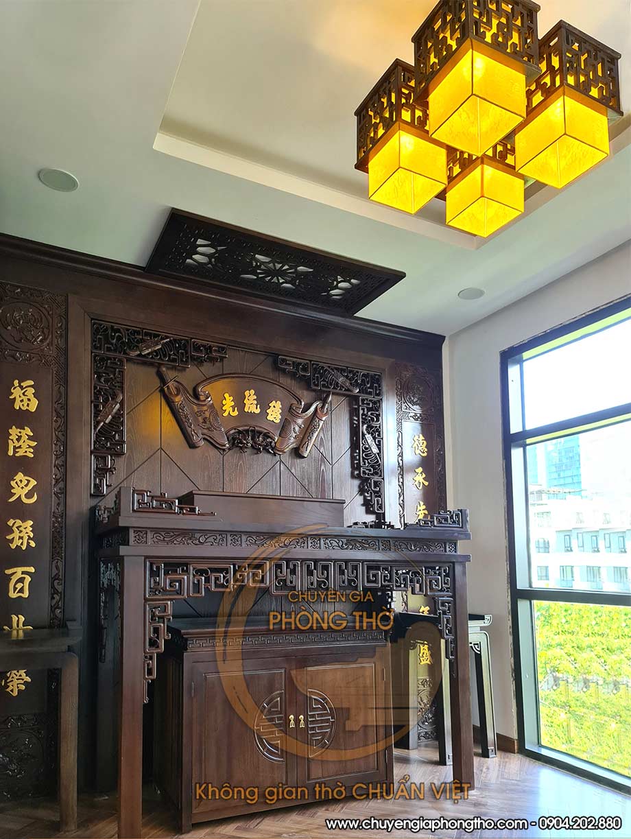 Feedback lắp đặt bàn thờ gỗ hương kèm vách và đèn tại biệt thự liền kề Hateco Green City BTD40