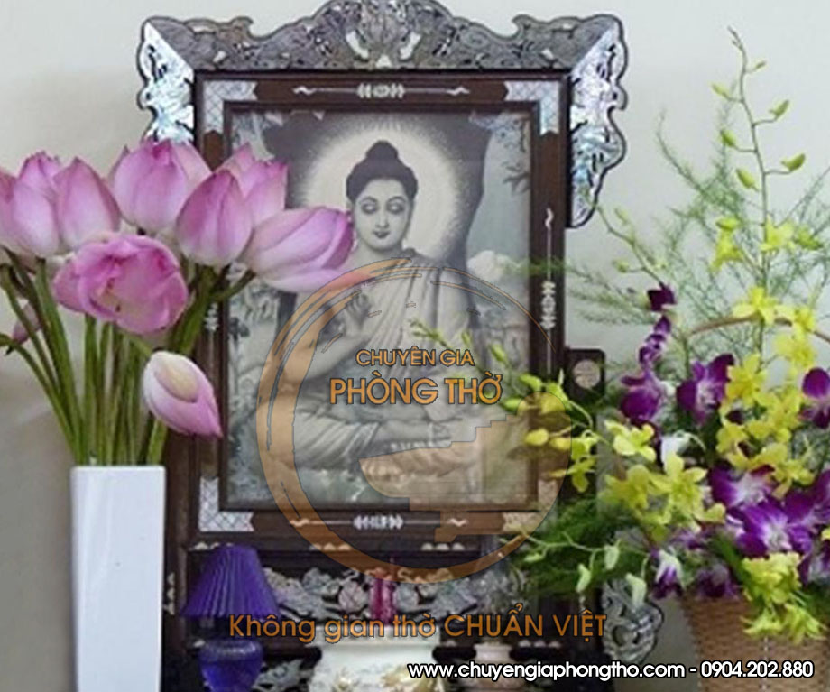 ý nghĩa của việc cúng hoa trên bàn thờ Ý nghĩa của việc cúng hoa