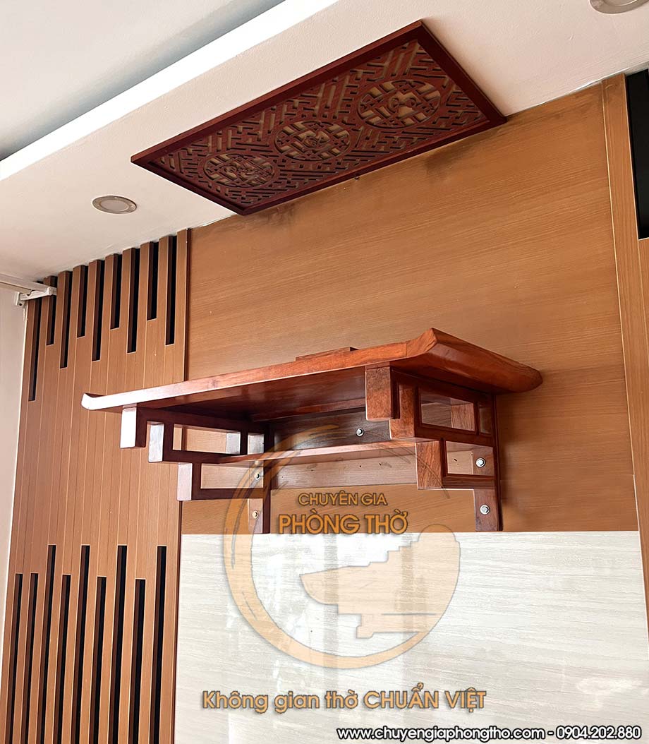 Lắp đặt bàn thờ treo tường gỗ hương đá tại Sunshine Garden - BTT02 Lắp đặt bàn thờ treo tường gỗ hương đá tại Sunshine Garden - BTT02