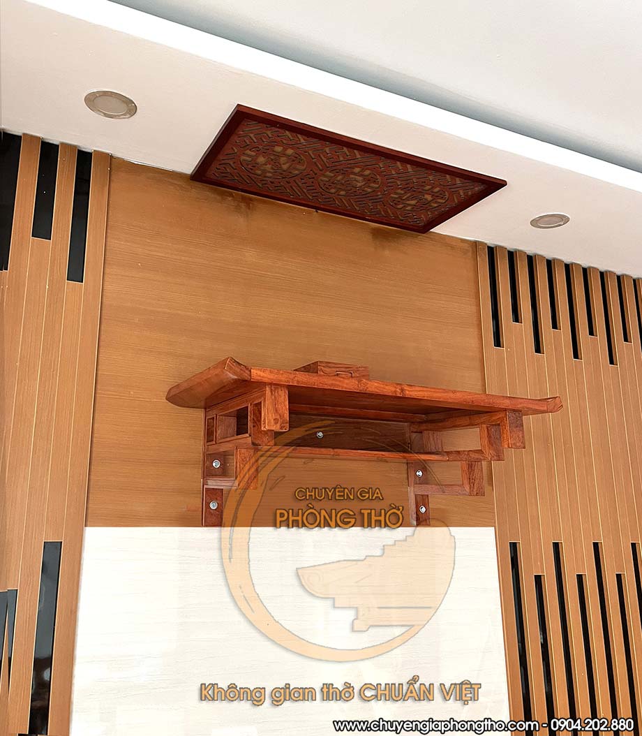 Lắp đặt bàn thờ treo tường gỗ hương đá tại Sunshine Garden - BTT02 Lắp đặt bàn thờ treo tường gỗ hương đá tại Sunshine Garden - BTT02