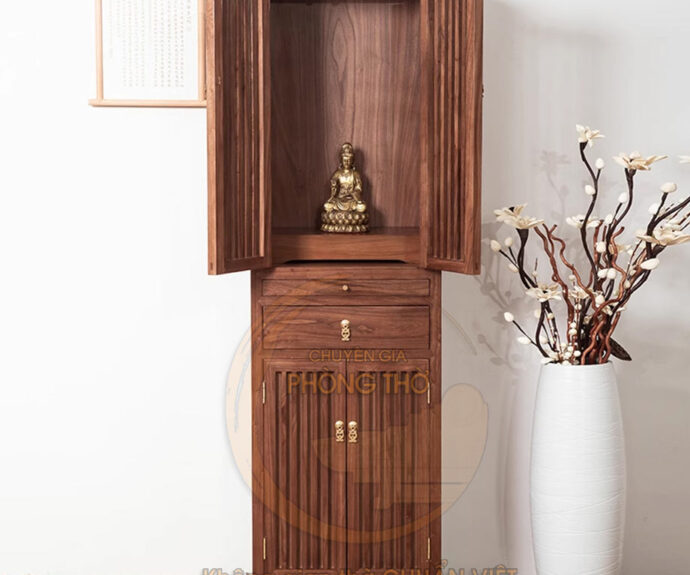 Mẫu tủ thờ 2 tầng có cánh cửa đóng kín cho chung cư BTD67