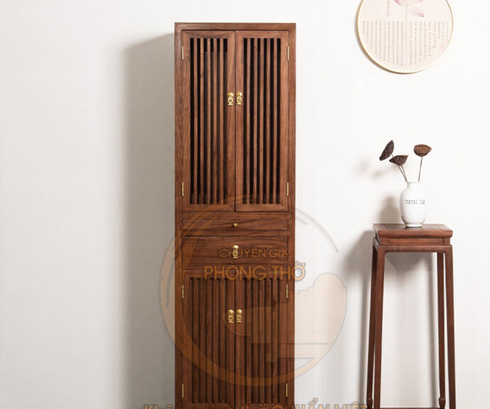 Mẫu tủ thờ 2 tầng có cánh cửa đóng kín cho chung cư BTD67