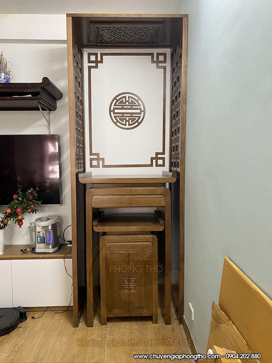 Lắp đặt bàn thờ đứng gỗ sồi tại chung cư Capital Elite BTD43 Lắp đặt bàn thờ đứng gỗ sồi tại chung cư Capital Elite BTD43