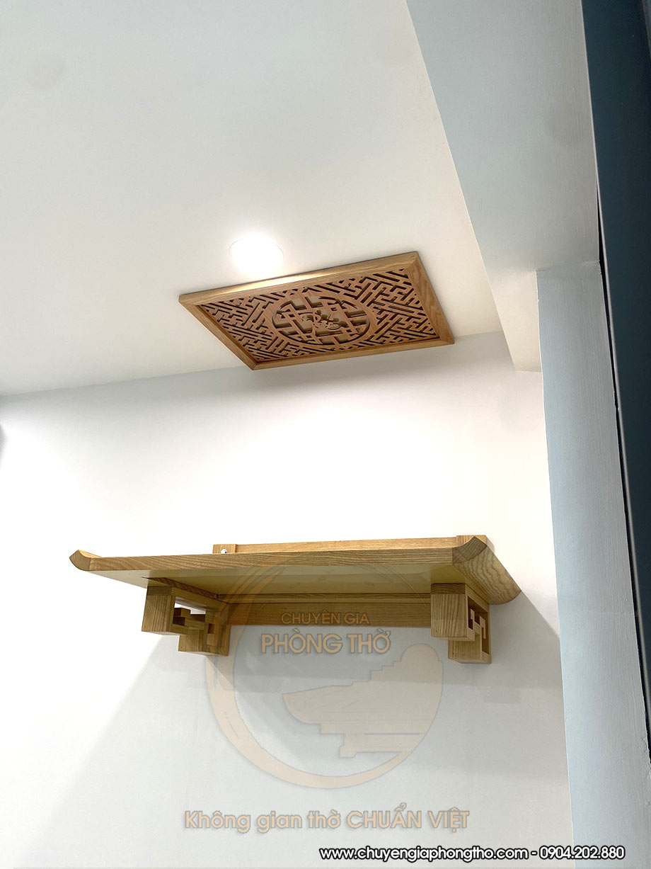 Lắp đặt bàn thờ treo tường màu trần sồi tại chung cư Masteri West Heights BTT04