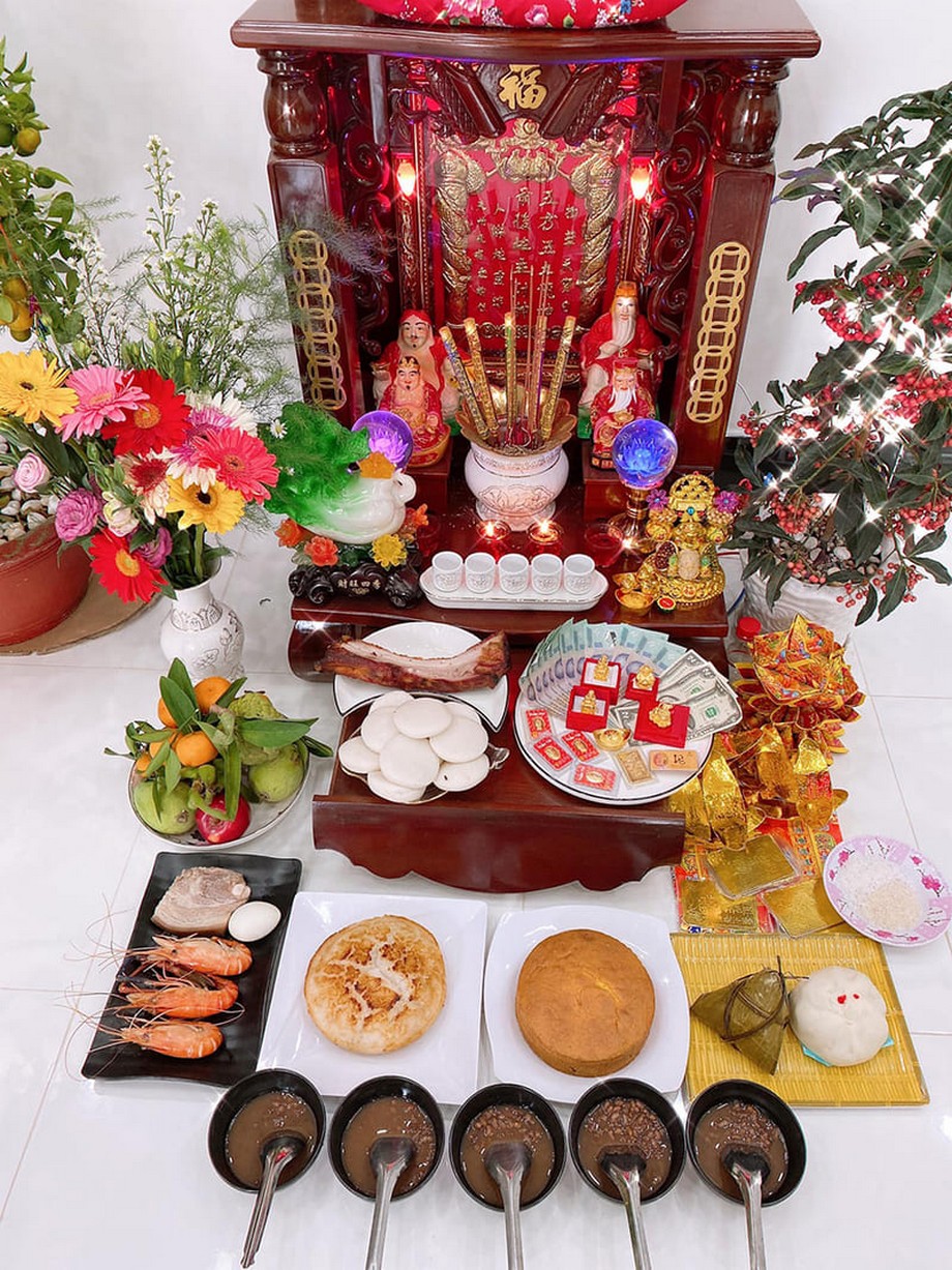 Văn khấn Thần Tài rằm tháng 8