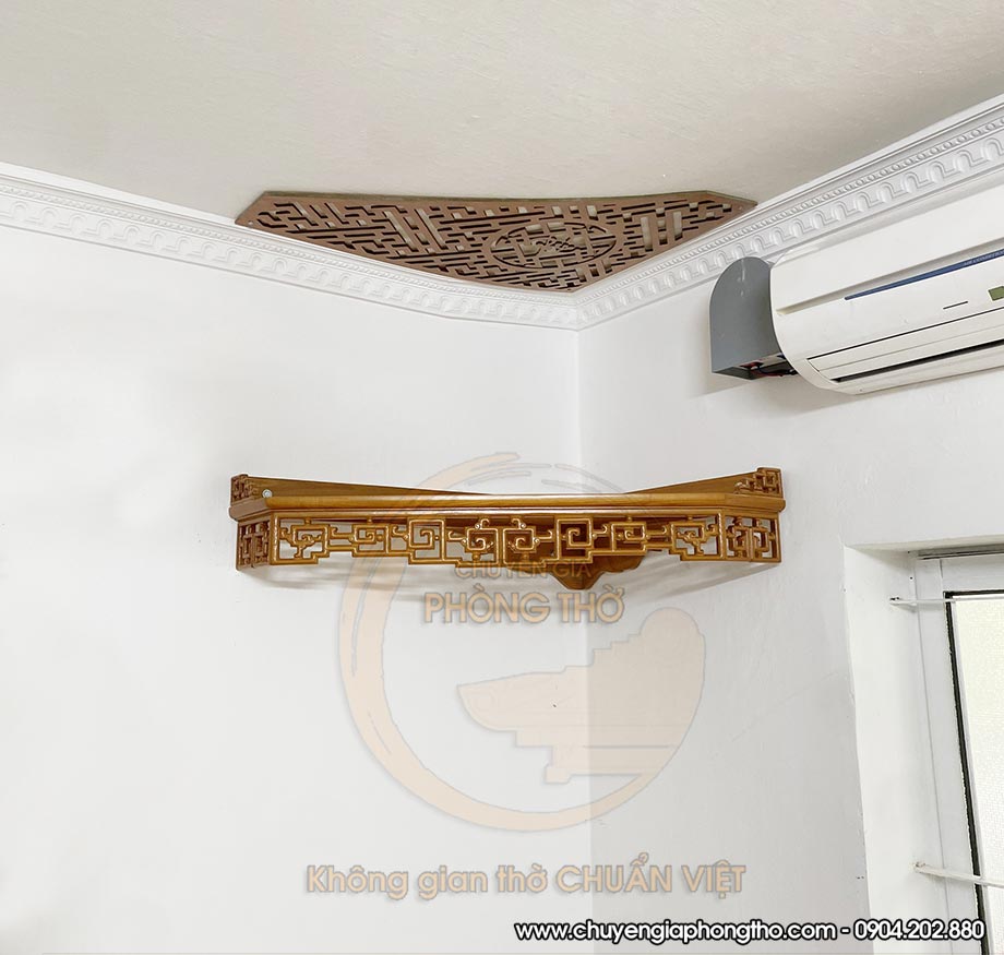 Lắp đặt bàn thờ treo tường hình tam giác hóa giải hướng nhà xấu tại An Bình Plaza Lắp đặt bàn thờ treo tường hình tam giác hóa giải hướng nhà xấu tại An Bình Plaza