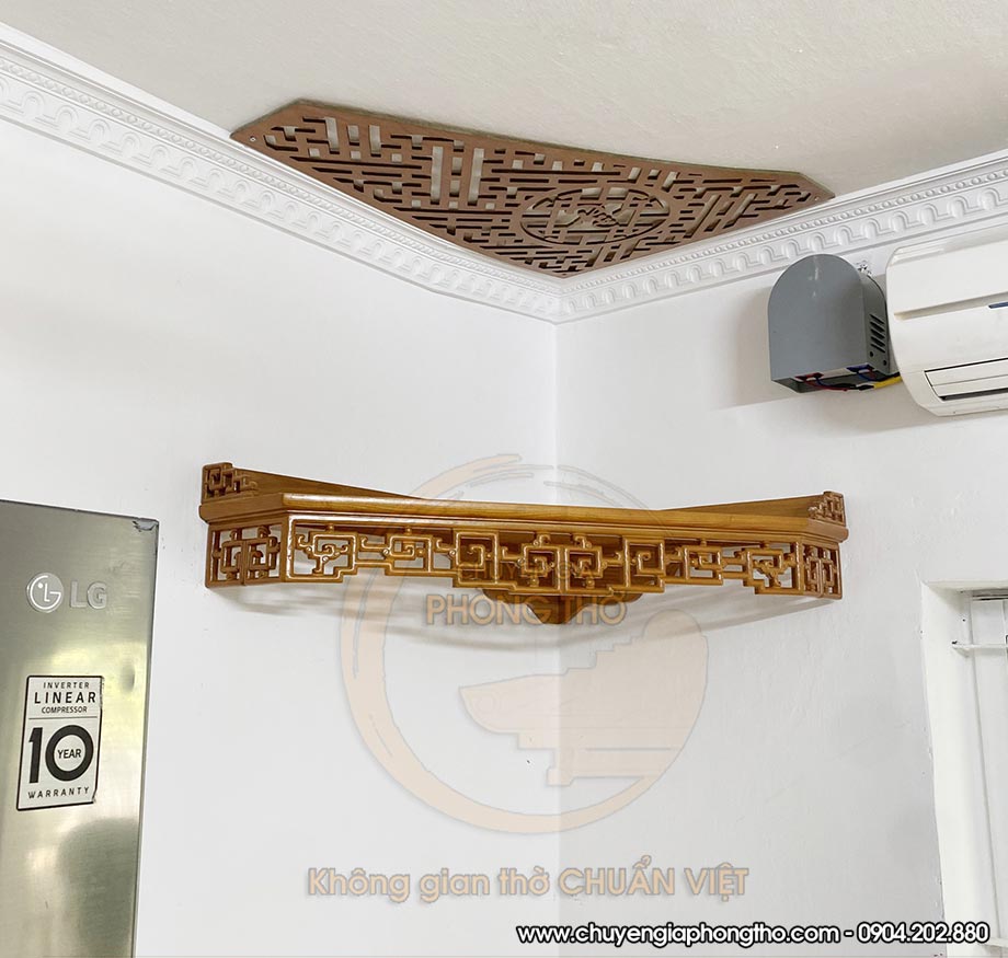 Lắp đặt bàn thờ treo tường hình tam giác hóa giải hướng nhà xấu tại An Bình Plaza Lắp đặt bàn thờ treo tường hình tam giác hóa giải hướng nhà xấu tại An Bình Plaza