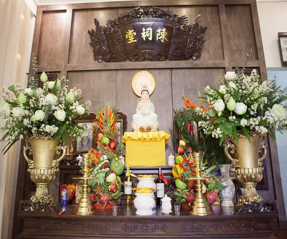 Cách trang trí bàn thờ ngày Tết miền Trung ý nghĩa nhất