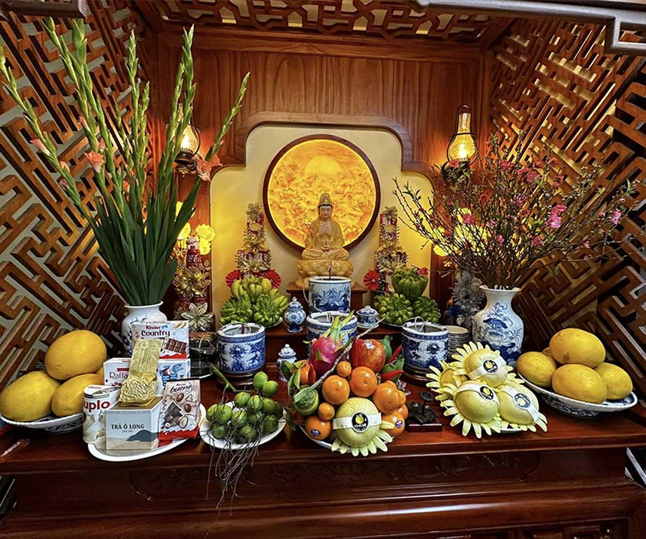 Hướng dẫn cách trang trí bàn thờ Mẹ Quan Âm ngày Tết Hướng dẫn cách trang trí bàn thờ Mẹ Quan Âm ngày Tết