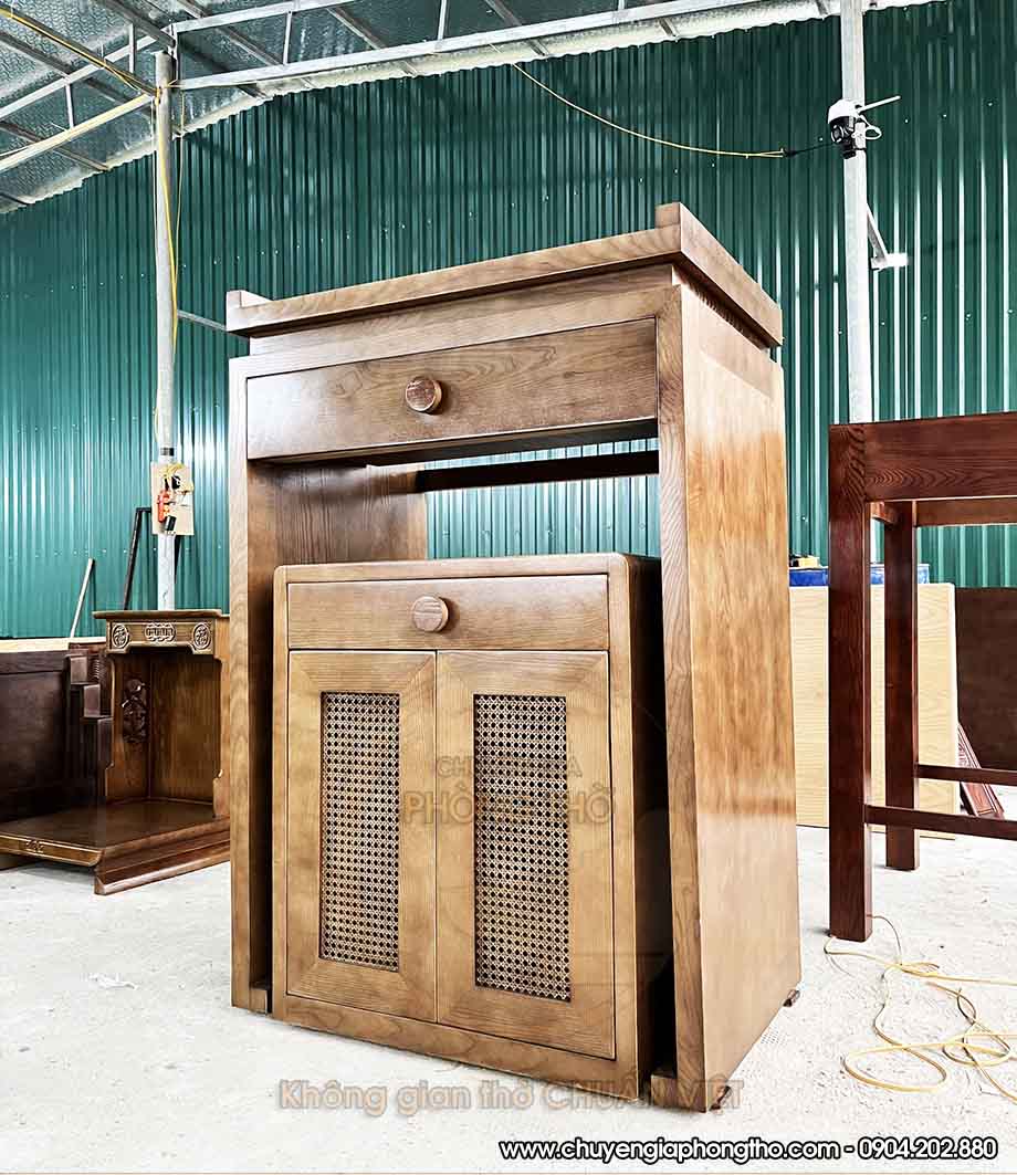  Hoàn thành mẫu bàn thờ đứng gỗ hương độc đáo tại xưởng
