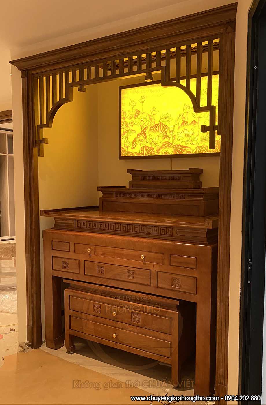 Hoàn thiện lắp đặt nội thất phòng thờ độc đáo tại Long Biên Hoàn thiện lắp đặt nội thất phòng thờ độc đáo tại Long Biên