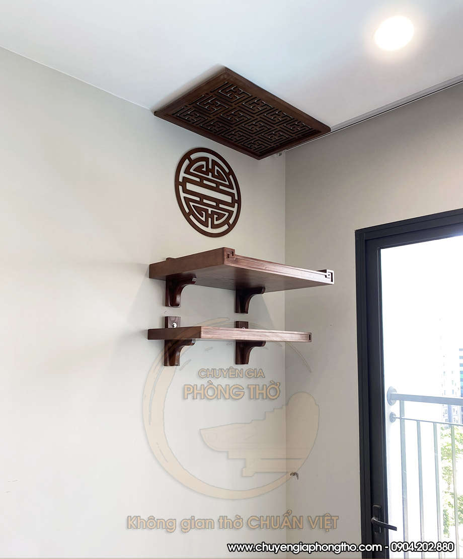 Lắp đặt mẫu bàn thờ trơn 2 cấp ở chung cư Grand SunLake