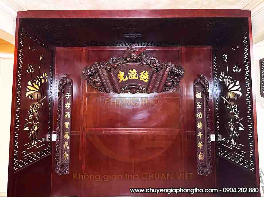 Lắp đặt bàn thờ đứng gỗ gụ kèm hoành phi câu đố tại Thái Bình bề thế
