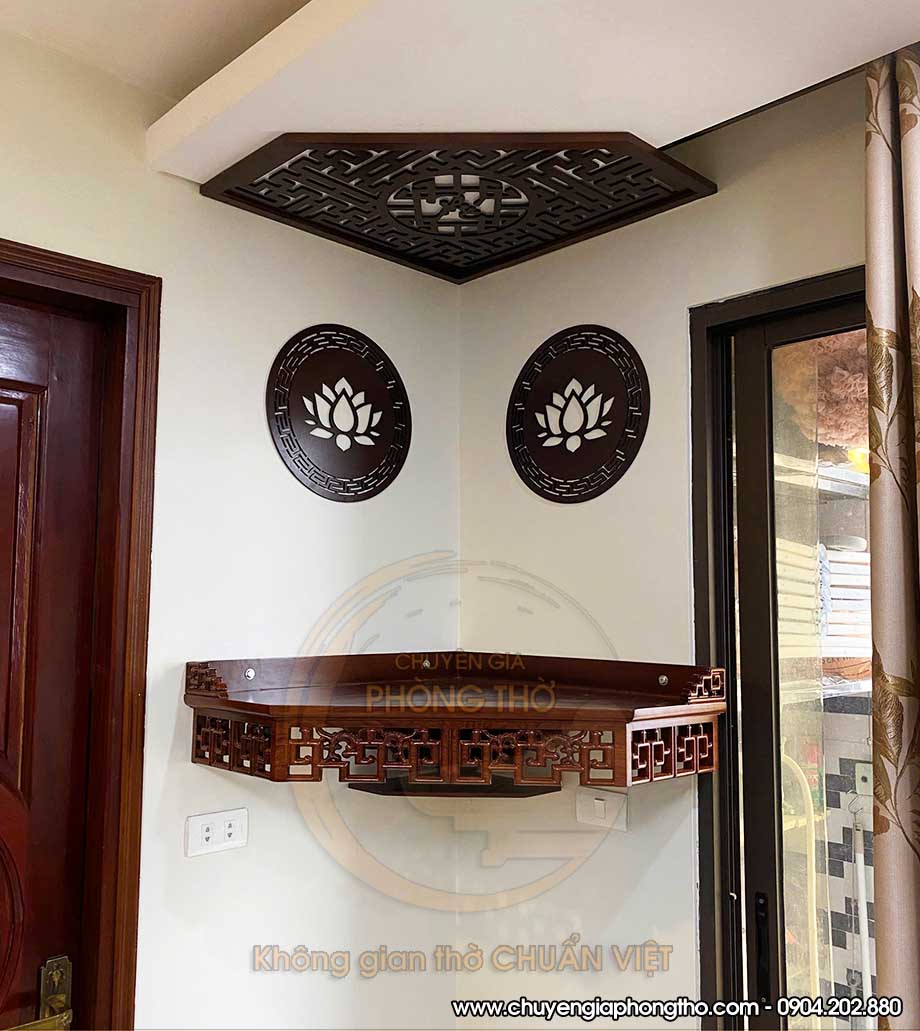 Bàn thờ treo mẫu kim cương gỗ hương đá tại chung cư Hồng Kông Tower