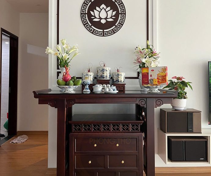 Bàn thờ nhà chung cư nhỏ hiện đại BTD76