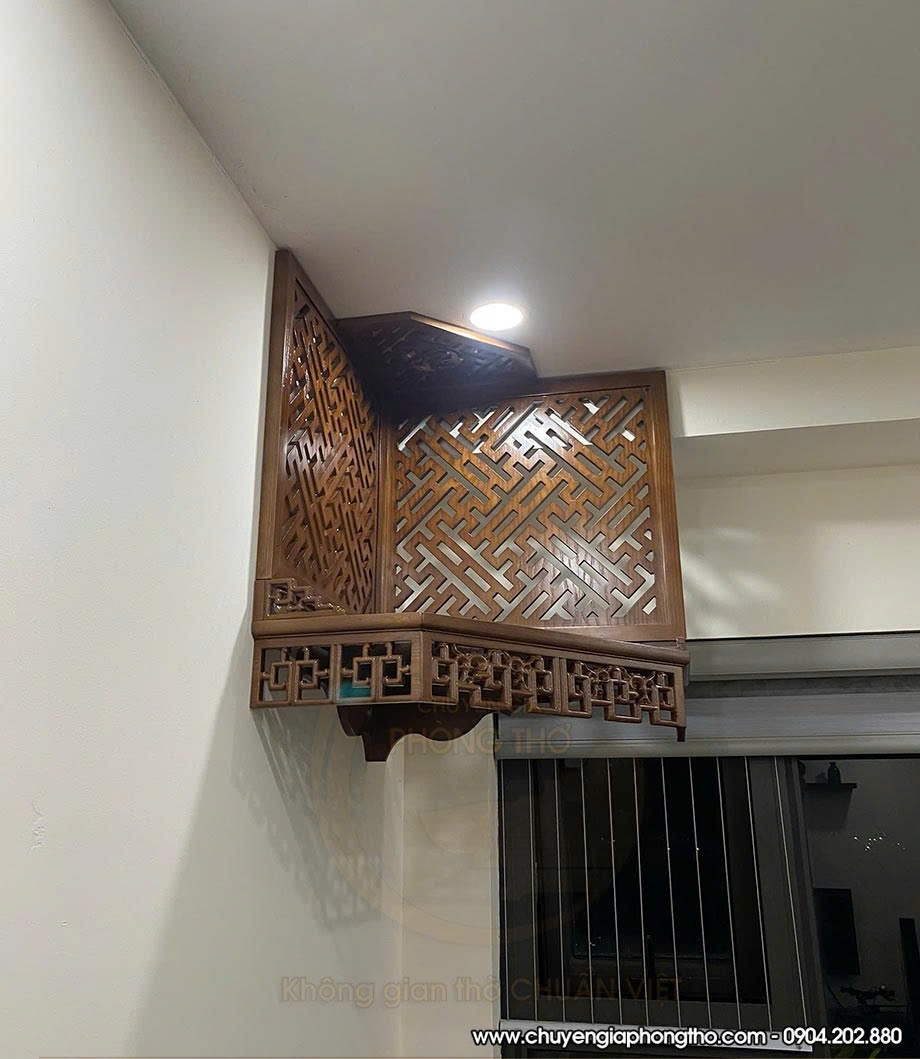 Thi công bàn thờ treo kiểu dáng kim cương có vách ngăn tại chung cư Mỹ Đình Plaza 2