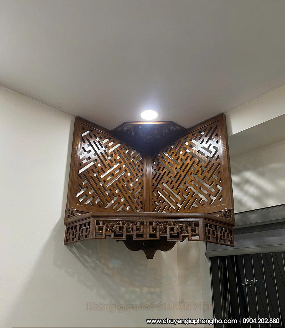 Thi công bàn thờ treo kiểu dáng kim cương có vách ngăn tại chung cư Mỹ Đình Plaza 2