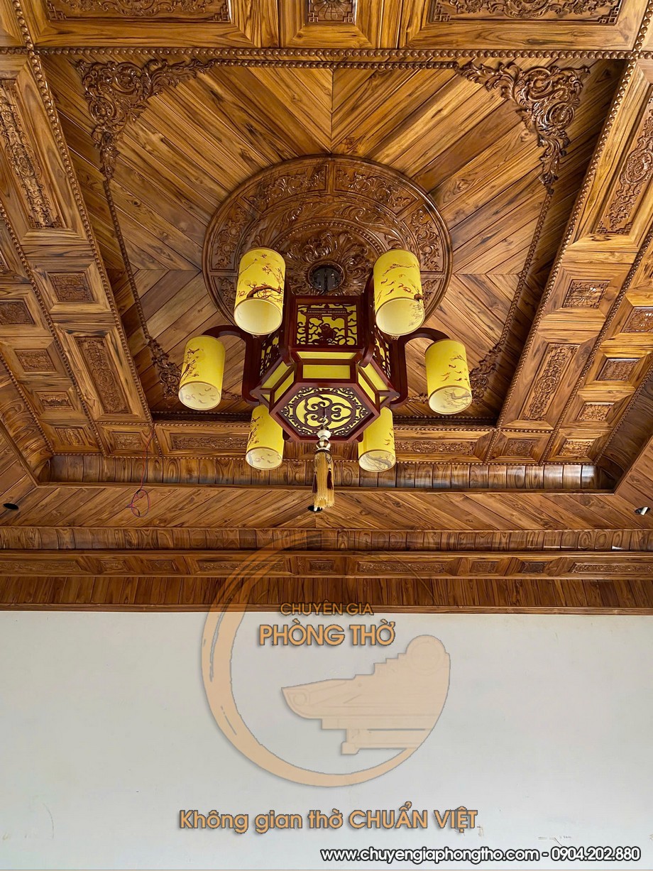 Mẫu đèn chùm phòng thờ 6 tay lắp đặt tại đường Âu Cơ