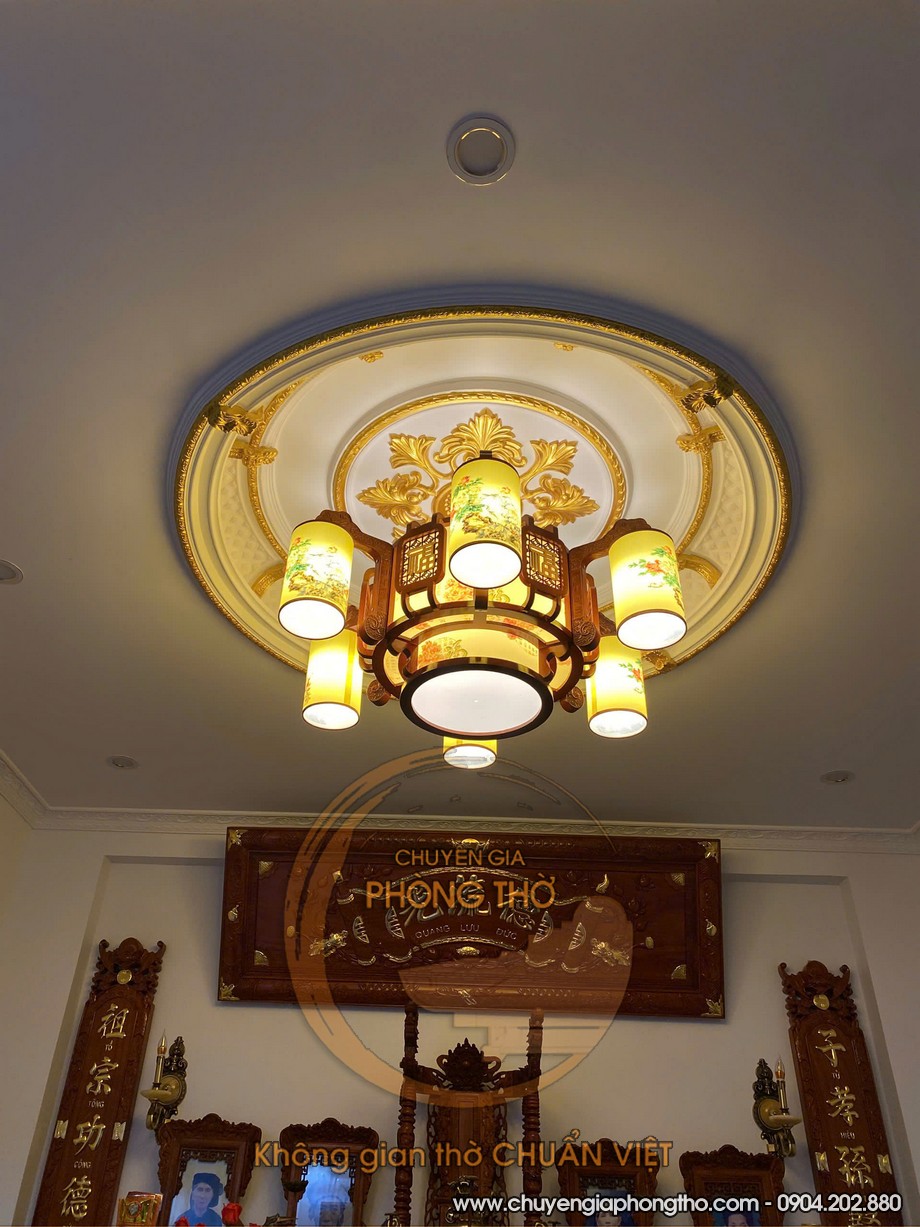 Thi công hoàn thiện mẫu đèn chùm phòng thờ tại nhà phố Đại La Thi công hoàn thiện mẫu đèn chùm phòng thờ tại nhà phố Đại La