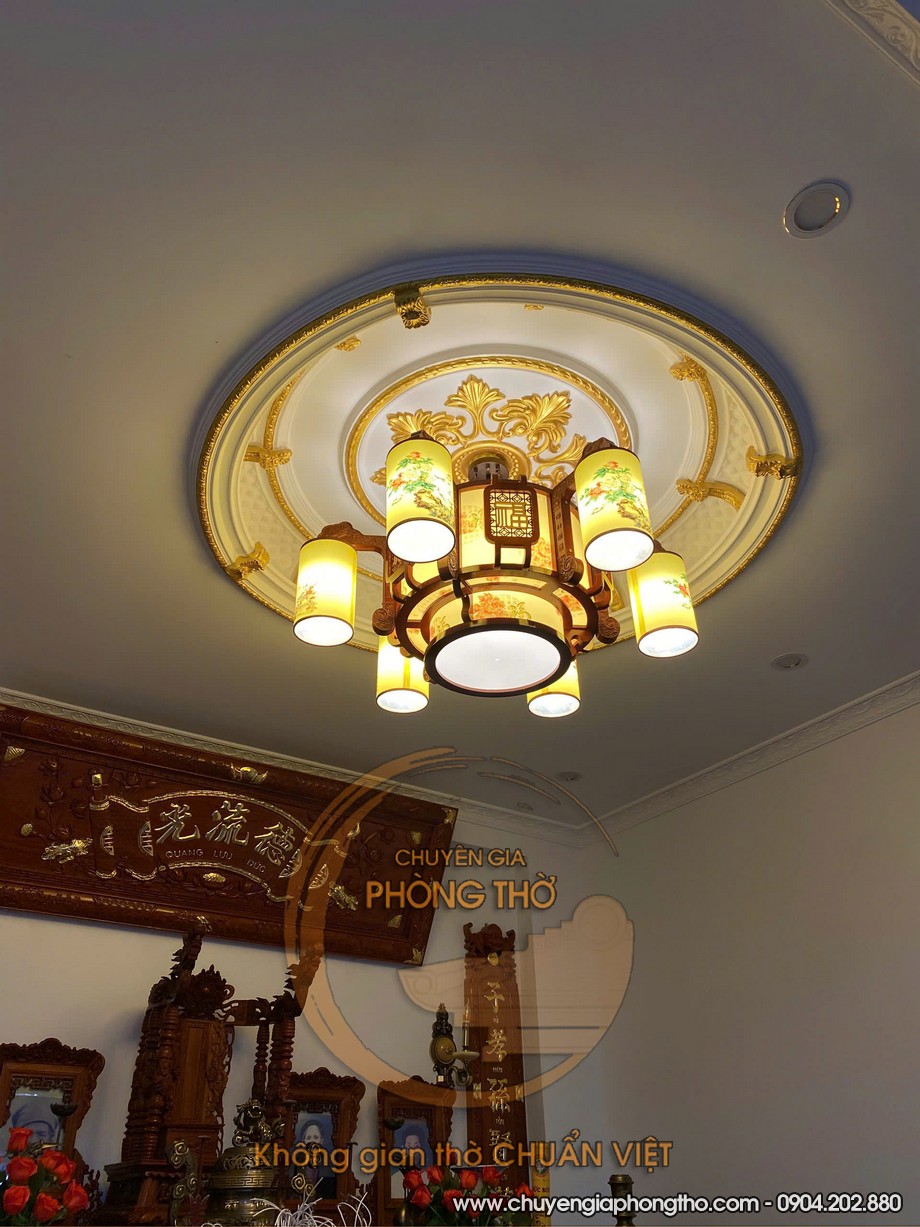 Thi công hoàn thiện mẫu đèn chùm phòng thờ tại nhà phố Đại La Thi công hoàn thiện mẫu đèn chùm phòng thờ tại nhà phố Đại La