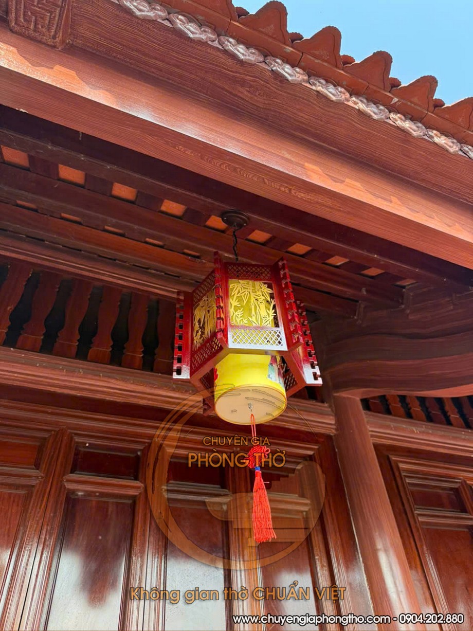 Mẫu đèn thả tre trúc khung gỗ lục giác trang trí nhà thờ họ Mẫu đèn thả tre trúc khung gỗ lục giác trang trí nhà thờ họ tại Mỹ Đức