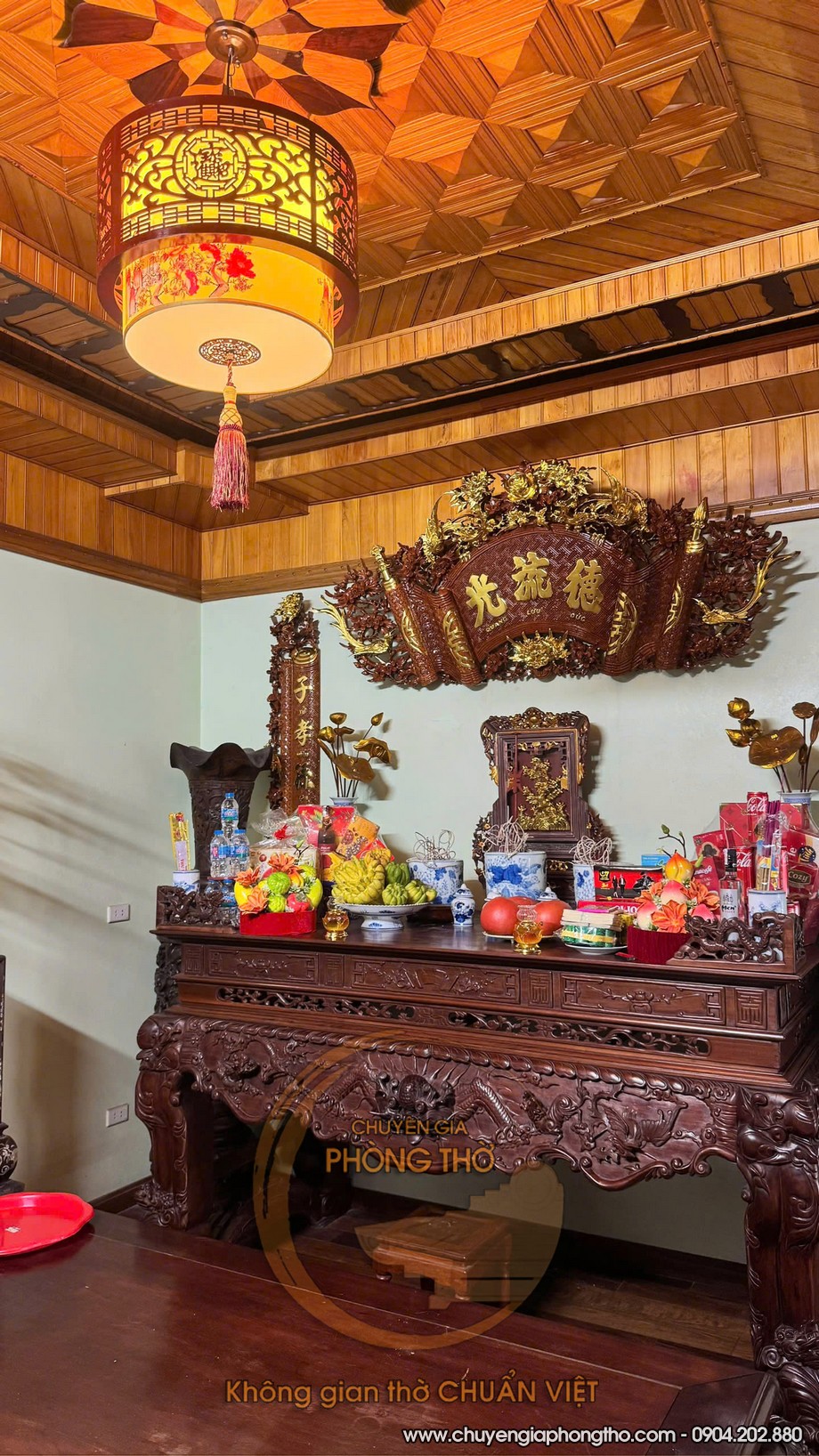 Thi công hoàn thiện mẫu đèn thả phòng thờ chữ Phúc tại xã Đoài Phương