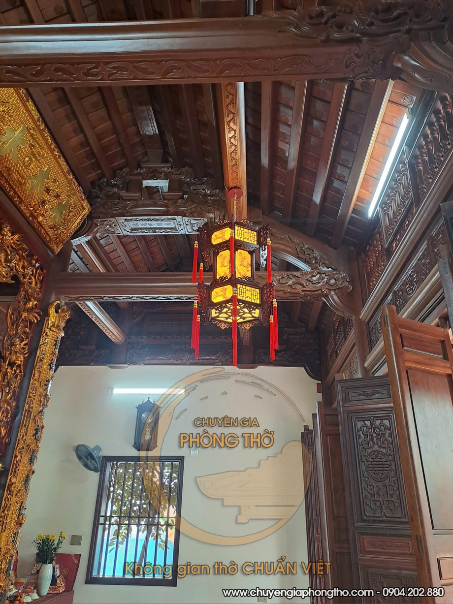 Thi công hoàn thiện mẫu đèn lồng treo nhà thờ họ tại Đông Anh