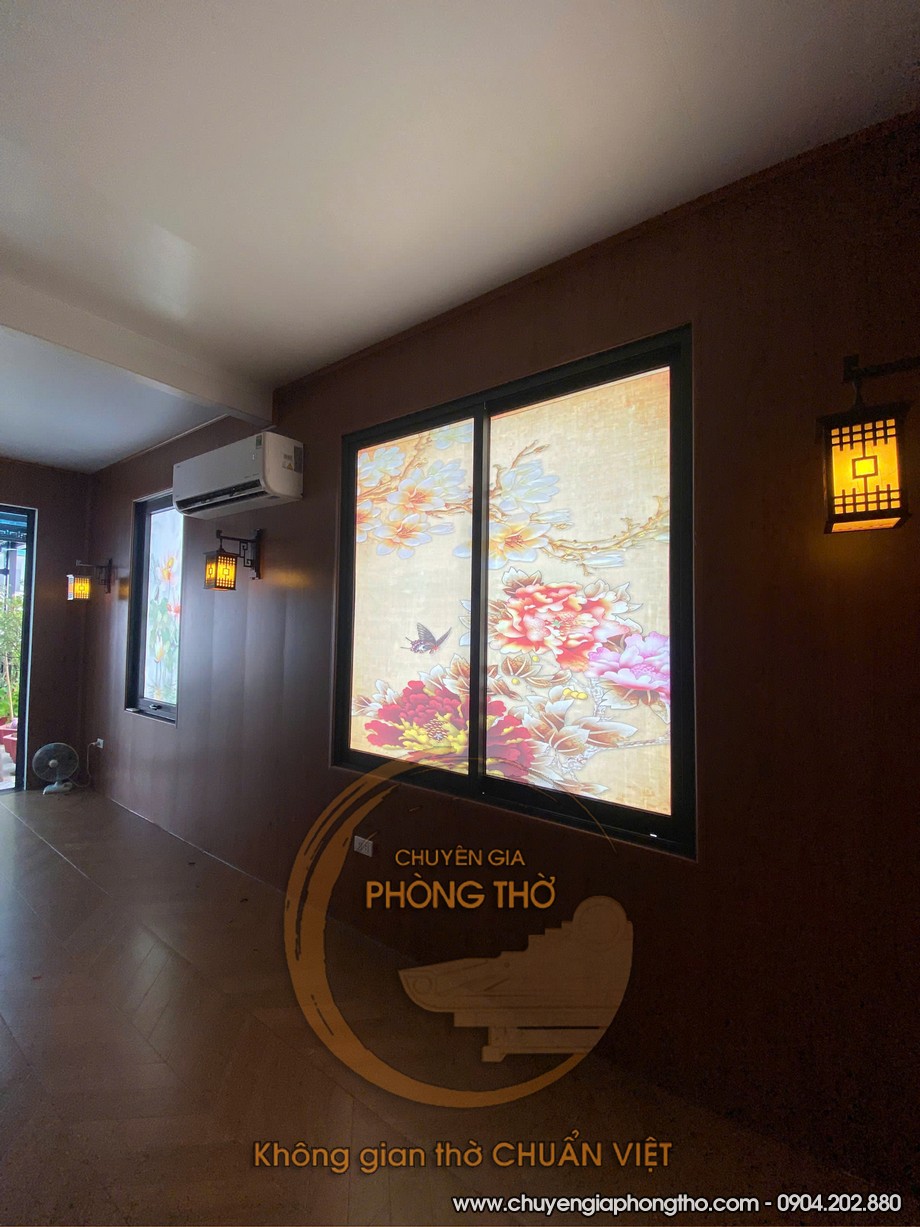 Lắp đặt đèn gắn tường trang trí phòng thờ tại đường Nghĩa Lộ