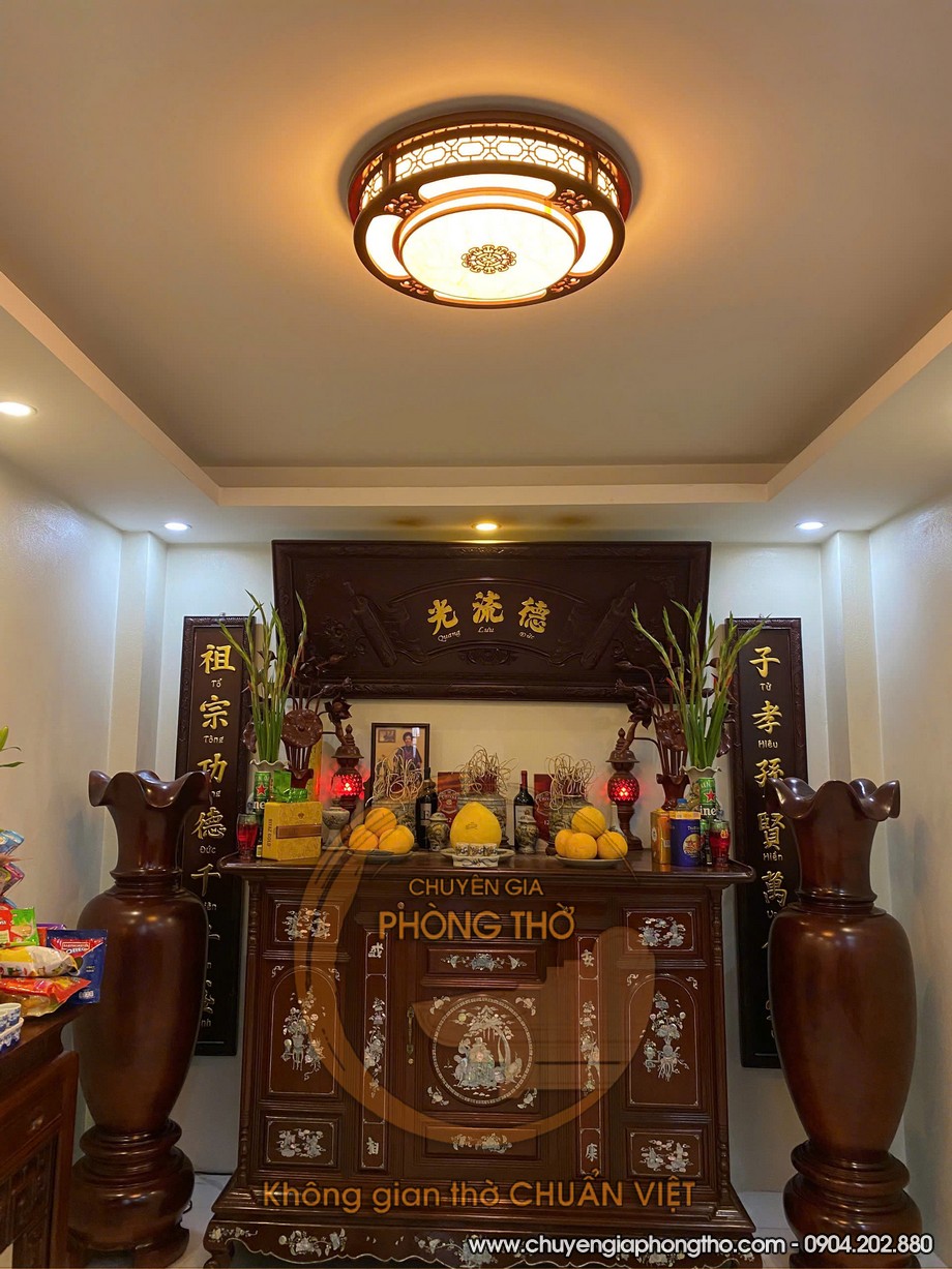 Thi công mẫu đèn phòng thờ hình tròn ốp trần tại Phố Vọng